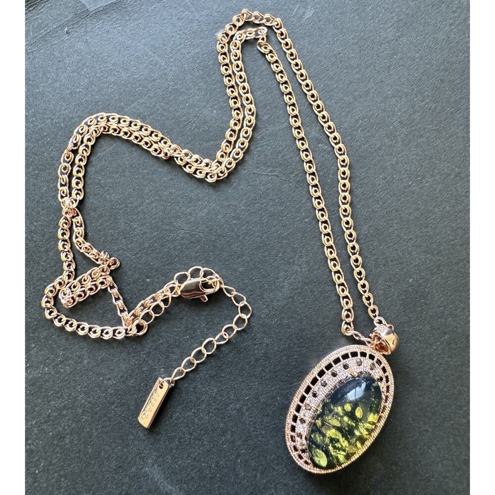 585 14K RG Stamped Rolled Gold Oval Green Amber Cabochon 19” Necklace Chain